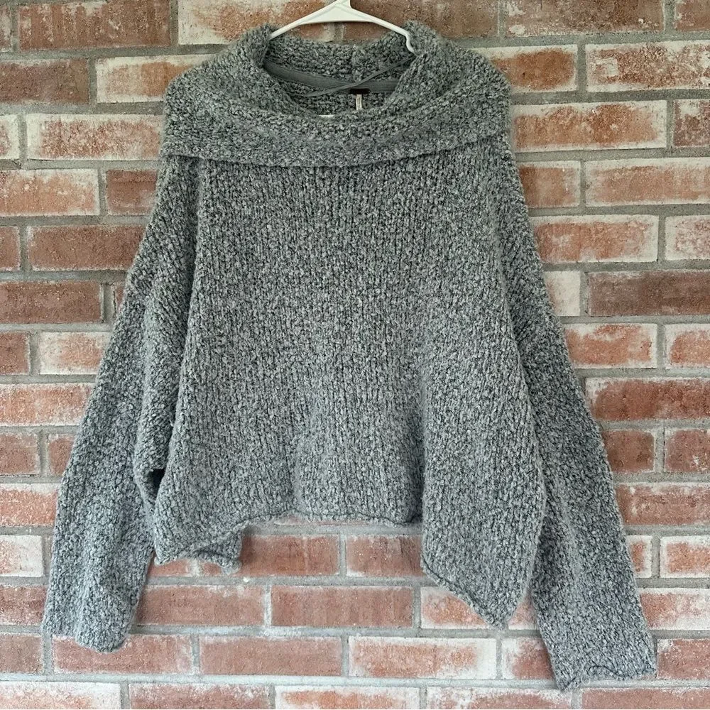 Free People BFF Cowl Neck Sweater Women’s Small Gray Oversized